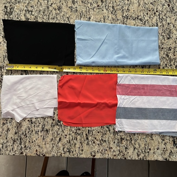 15 Mixed Color and Print Lot of Fabric Scraps 1.75 Pounds Medium to large Size - Picture 4 of 5